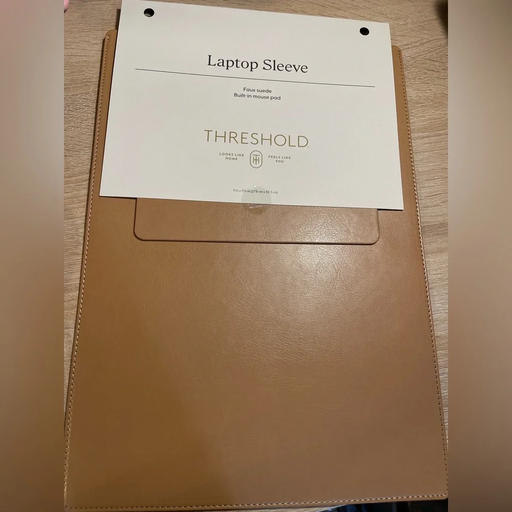 Threshold: Faux Suede Laptop Sleeve with Built-In Mouse Pad Brown(E)